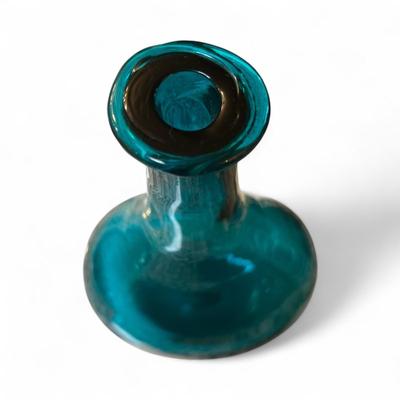 Blenko Colonial Williamsburg CW-12 Hand Blown Glass Wine Bottle Peacock Blue