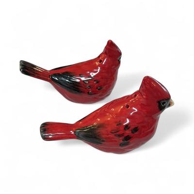 Holly Birds Cardinal Salt and Pepper Shaker Set By Certified International