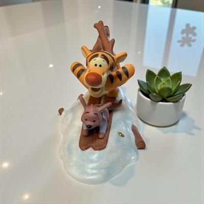Walt Disney Disney Pooh & Friends Look Out Snow! Here We Go! With Tigger and Roo Figurine
