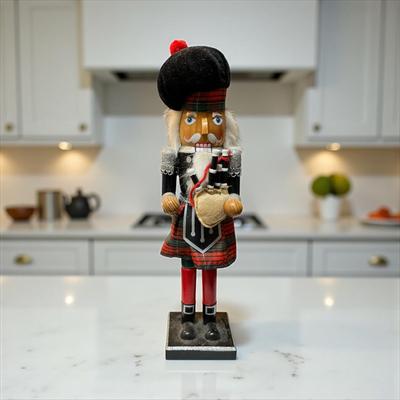 Scottish Bagpipe Player Nutcracker