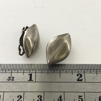 Silver tone clip on vintage earrings