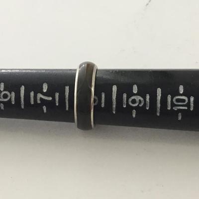 Silver tone brown ish ring