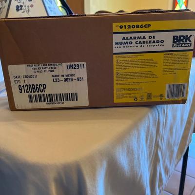 Hardwired smoke alarms with battery backup. 6 pack
