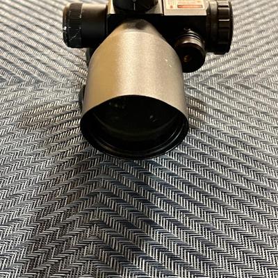 Pinty 2.5-10X40 Red Green Illuminated Mil-dot Tactical Rifle Scope