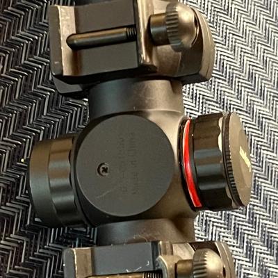 Leapers Rifle Scope and mounts
