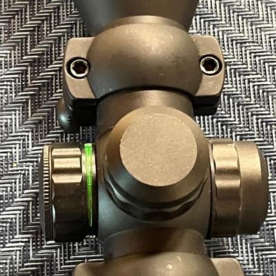Leapers Rifle Scope and mounts