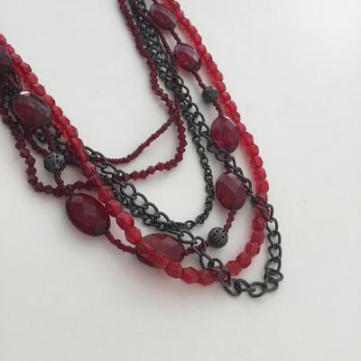 Beautiful unmarked red multilayer fashion necklace