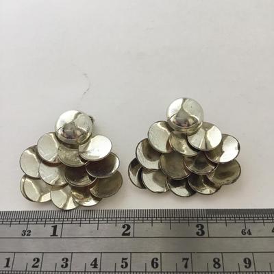 Gold tone statement clip on earrings vintage