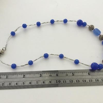 Silver tone blue magnetic clasp necklace