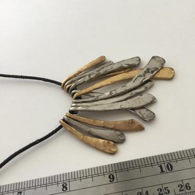Silver tone gold tone fashion necklace
