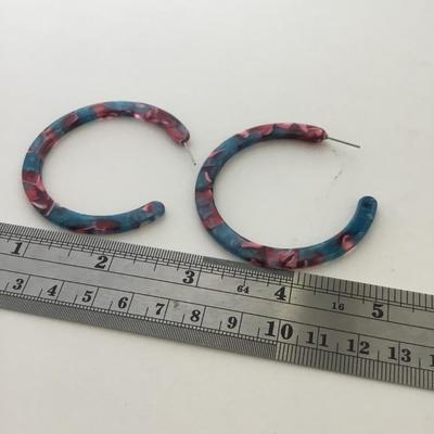 Unique fashion hoop earrings