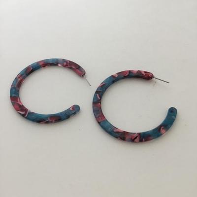 Unique fashion hoop earrings