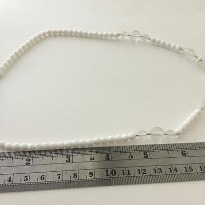 White beaded fashion beautiful necklace