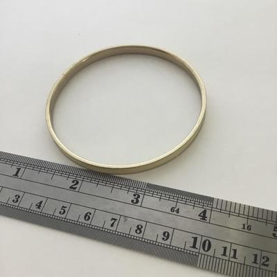 Beautiful fashion bangle