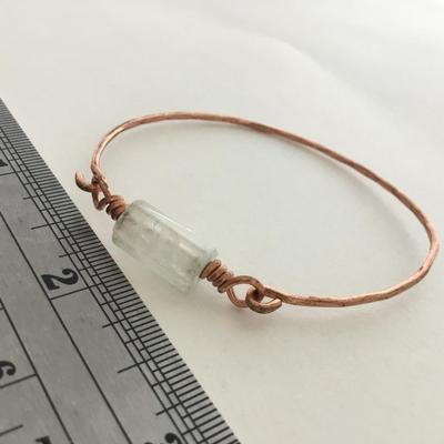 Beautiful unmarked unique fashion bracelet