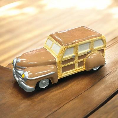 Dept 56 Snow Village Woody Station Wagon #5136-5