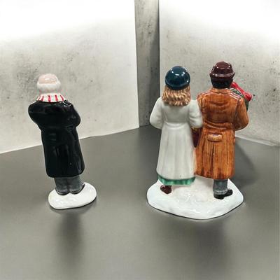 Dept 56 Snow Village Going To The Chapel 2 Piece Set #5476-3 Includes Box
