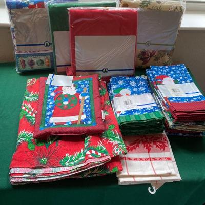 Various tablecloths,, napkins. Many new!