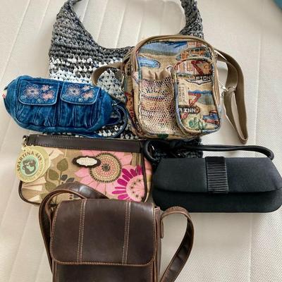 Lot of 5 purses