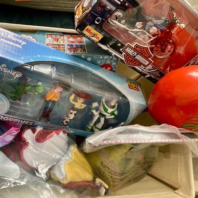 Lot of Kids toys, Vintage tin plates etc.