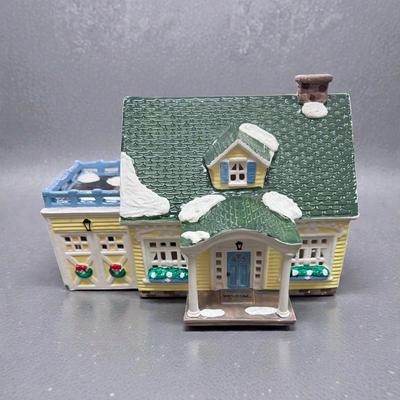 Dept 56 Snow Village North Creek Cottage With Light and Cord