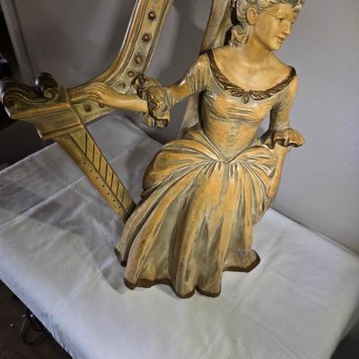 H46 Universal Statuary corp. 1958