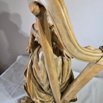 H46 Universal Statuary corp. 1958