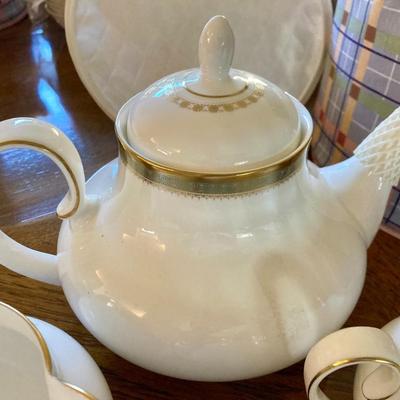 Royal Doulton Clarendon Serving set 9pcs