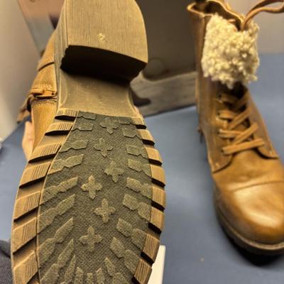 Ladies Boots Size 8