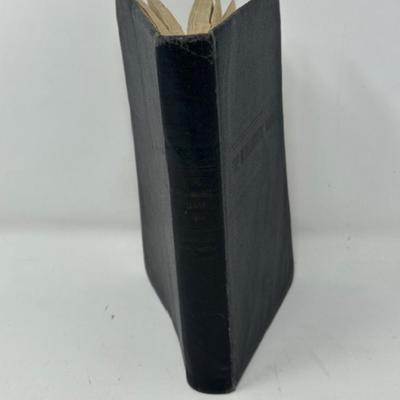 Original U.S. Navy The Blue Jacket's Manual 1944