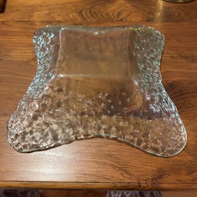 Vintage Textured Art Glass Dish/Bowl w Wavy Rim