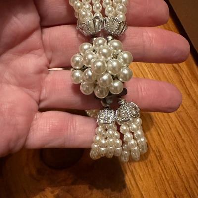It’s Pearls Galore! Vintage Faux Pearl Necklaces Lot