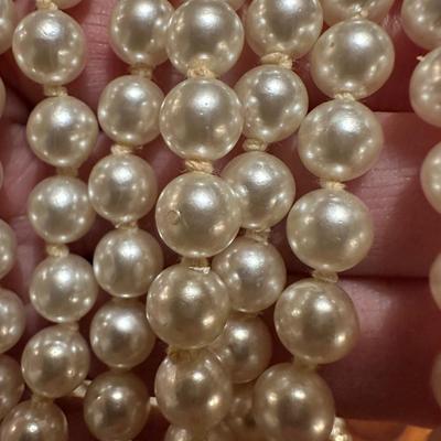 It’s Pearls Galore! Vintage Faux Pearl Necklaces Lot