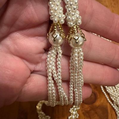 It’s Pearls Galore! Vintage Faux Pearl Necklaces Lot