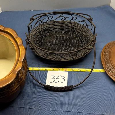 Pot with Carrier