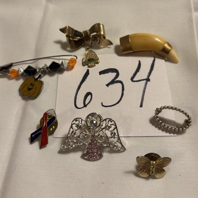 Pin Lot