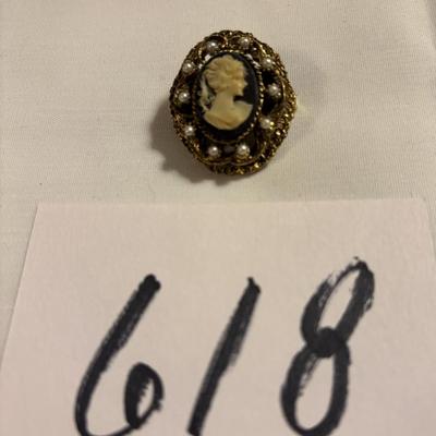 Vintage Brooch