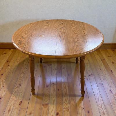 Vintage Drop Leaf Dining Table, Removable Leaf, And Six Press Back Chairs