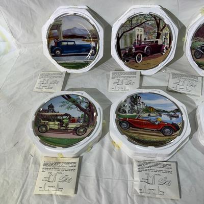 The Danbury Mint Motorcars Plate Collection