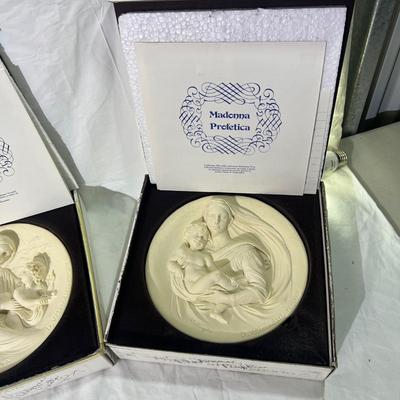 Oggetto d' Art Collector plates