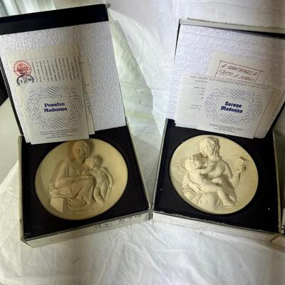 Oggetto d' Art Collector plates