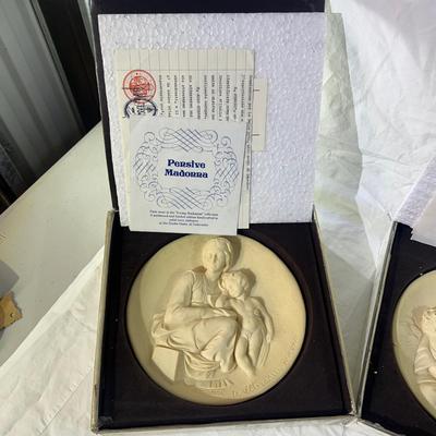Oggetto d' Art Collector plates
