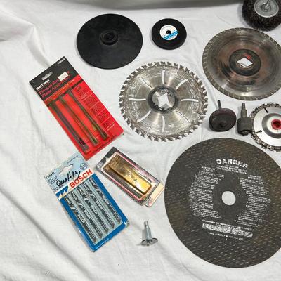 Miscellaneous Saw blade mix & Grinder wheel heads