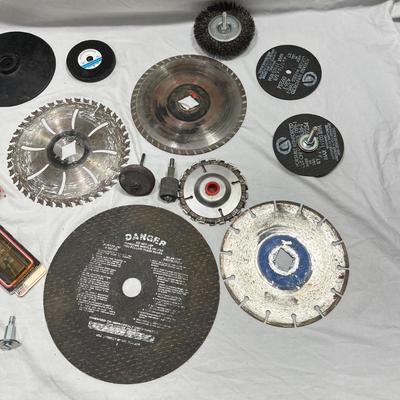 Miscellaneous Saw blade mix & Grinder wheel heads