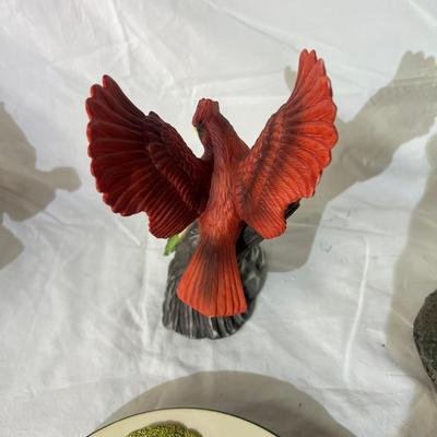 Decorative Figurines