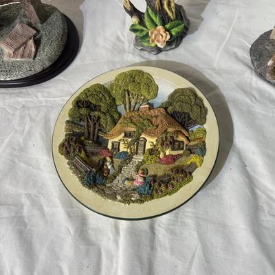 Decorative Figurines