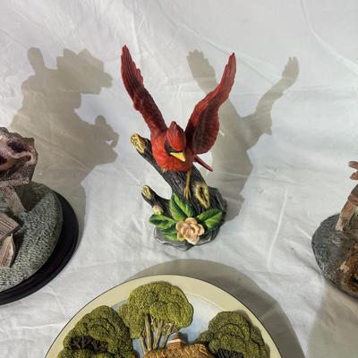 Decorative Figurines