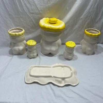 Vintage Bobby Baker/ Philsbury doughboy cookie jar set