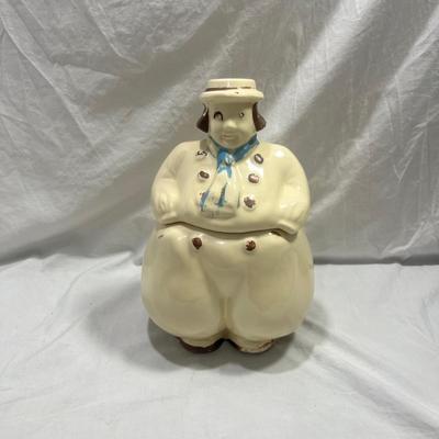 Vintage Duchesse Lady cookie jar