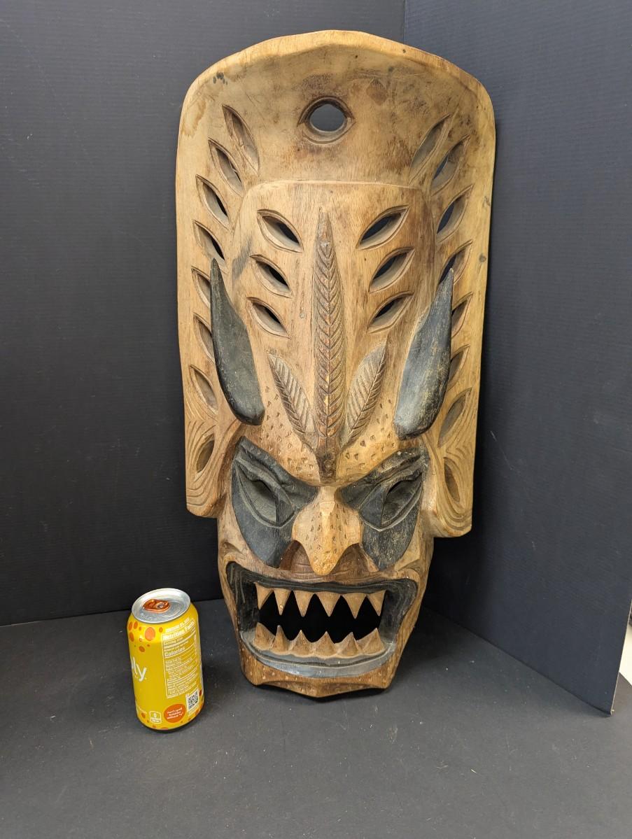 Primitive Wood Hand Carved Tribal African Mask #24 | EstateSales.org